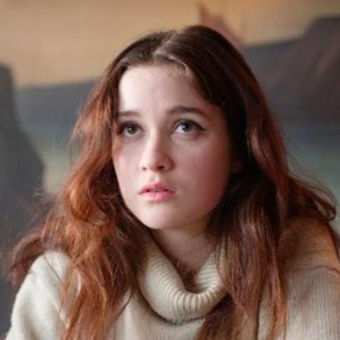 Alice Englert