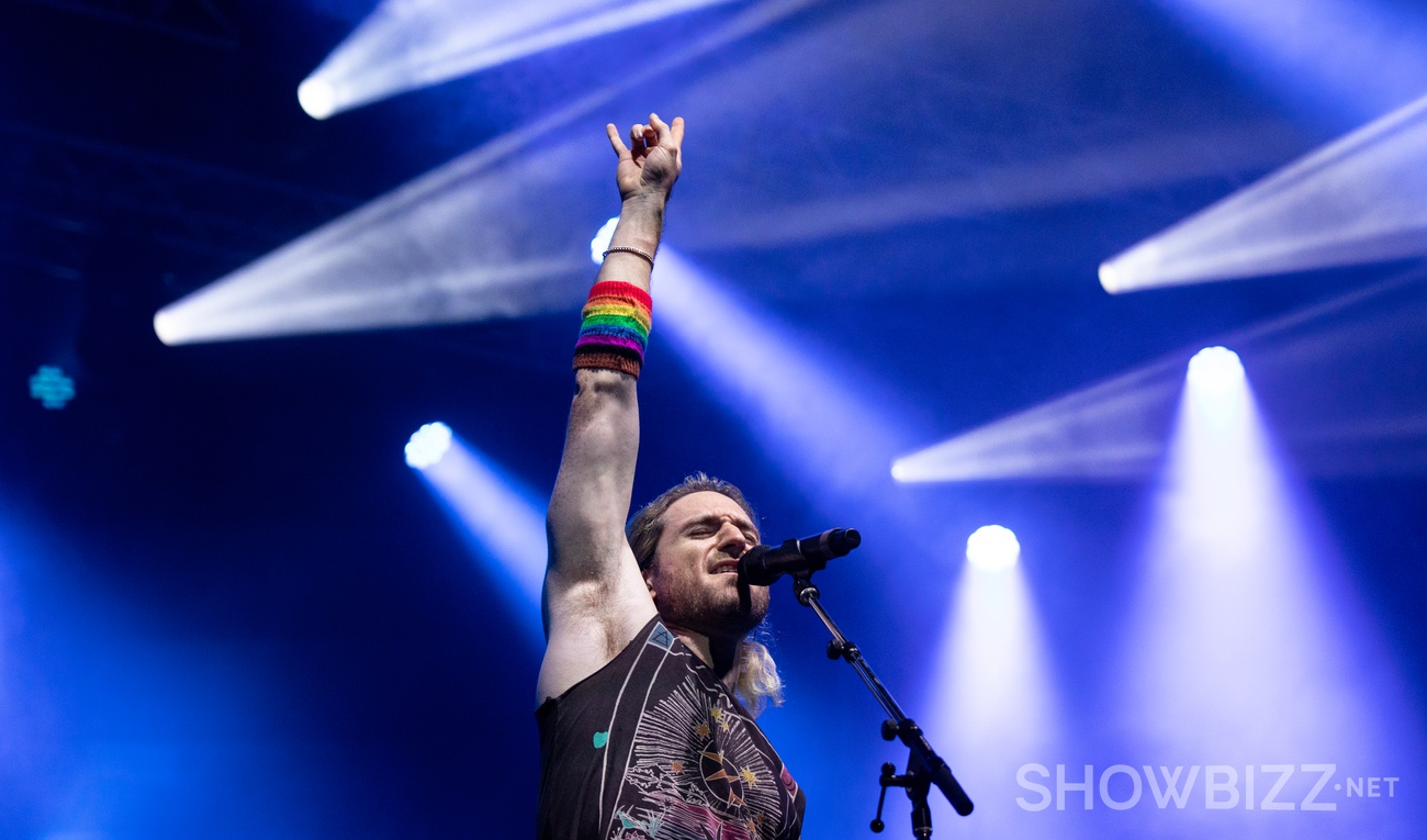 Image de l'article Festivent 2023 : Walk the Moon se fait rapidement pardonner son retard