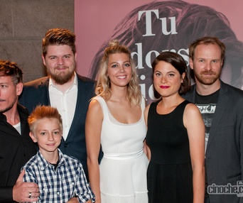 Sur le tapis rouge de Tu dors Nicole