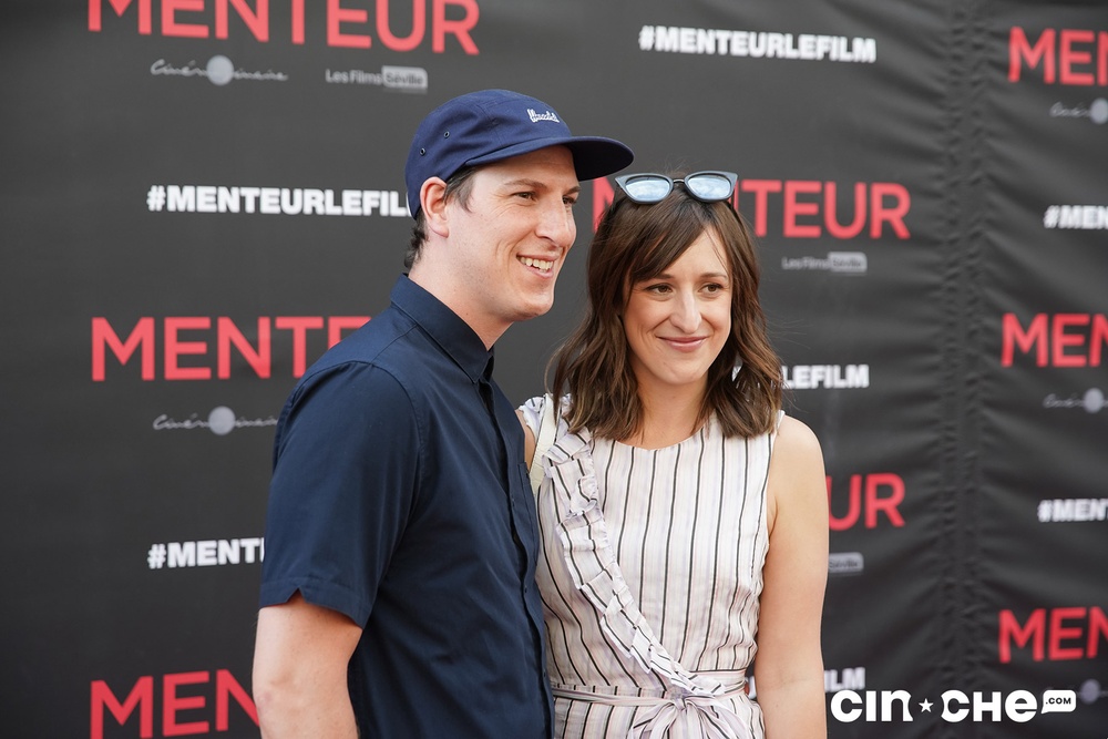 Sur le tapis rouge du film Menteur