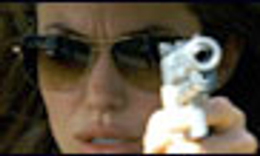 Angelina Jolie remplacera Tom Cruise dans le film Edwin A. Salt