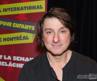 Sur le tapis rouge du film Le coq de St-Victor