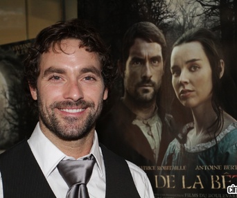 Sur le tapis rouge du film Le poil de la bête