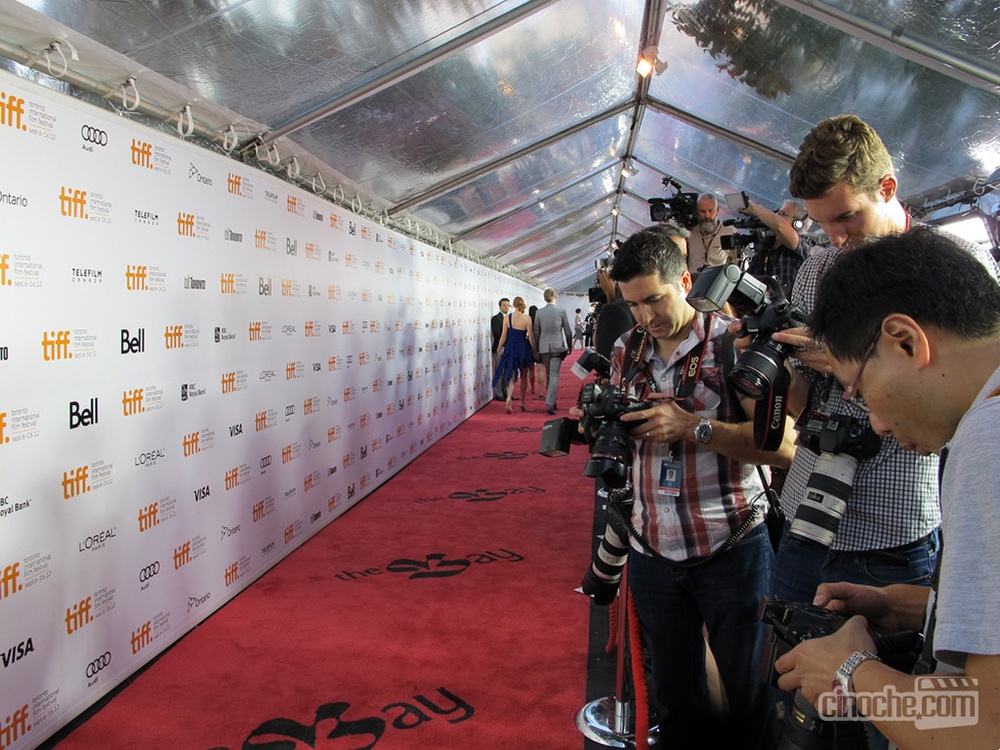 TIFF 2012 - Sur le tapis rouge de Looper