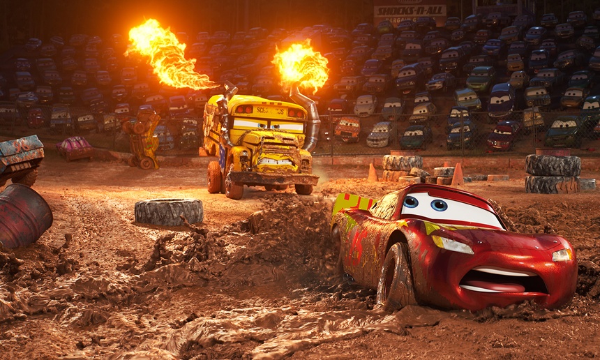 Flash McQueen dans de sales draps dans la bande-annonce en français de Les bagnoles 3