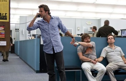Bradley Cooper, Zach Galifianakis et Ed Helms dans le film The Hangover