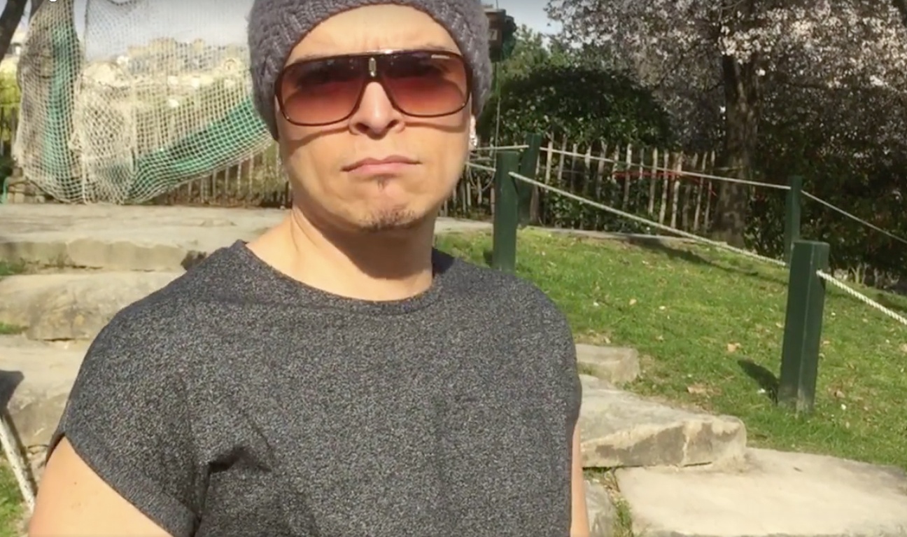 Rachid Badouri se moque gentiment des Québécois pris dans la tempête