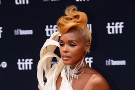 Sur le tapis rouge du film Glass Onion: A Knives Out Mystery Sur le tapis rouge du film Glass Onion: A Knives Out Mystery