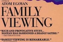 Affiche du film Family Viewing