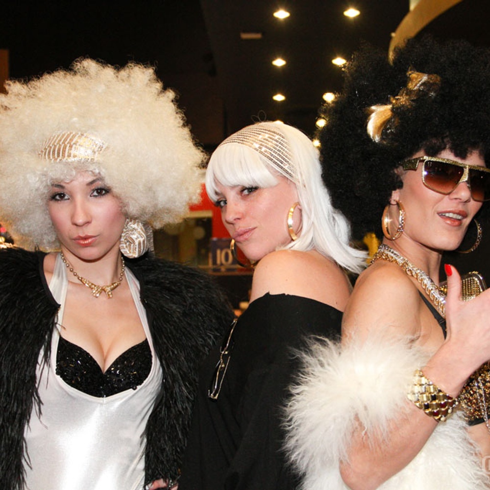 Sur le tapis rouge du film Funkytown