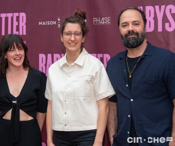Sur le tapis rouge du film Babysitter