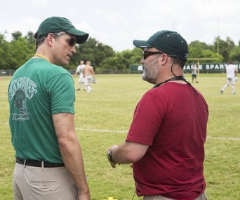 Une scène du film When the Game Stands Tall