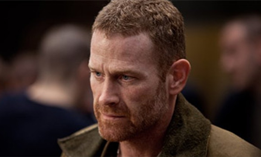 Max Martini dans Fifty Shades of Grey