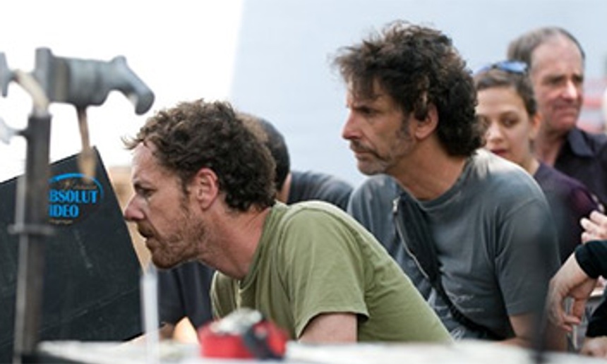 Joel et Ethan Coen réécriront Unbroken