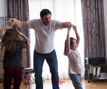 Une scène du film Mais vous êtes fous