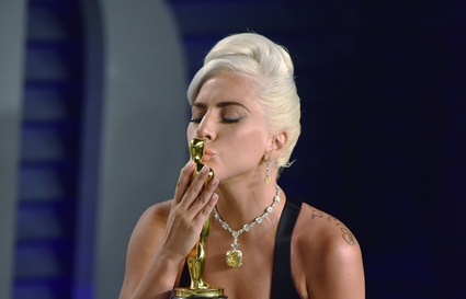 Lady Gaga revient sur sa performance avec son « ami » aux Oscars