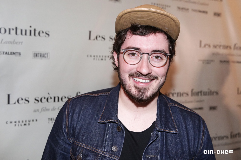 Sur le tapis rouge du film Les scènes fortuites