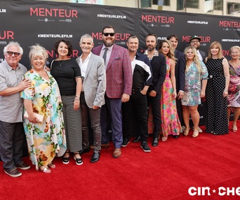 Sur le tapis rouge du film Menteur