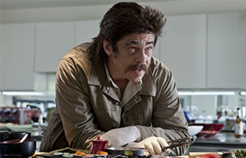 Benicio Del Toro dans Savages