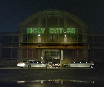 Une scène du film Holy Motors
