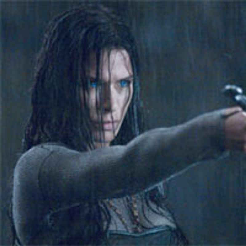 Rhona Mitra dans le film Monde infernal : Le révolte des Lycans