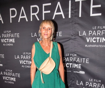 Sur le tapis rouge du film La parfaite victime