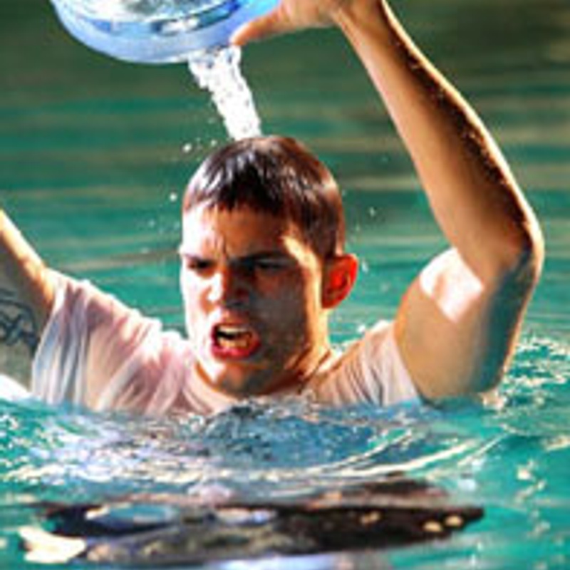 Ashton Kutcher dans Le gardien