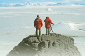affiche du film Encounter at the end of the World
