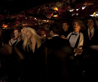 Une scène du film Saint Laurent