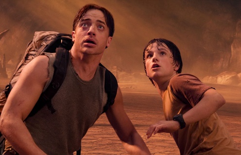 Brendan Fraser et Josh Hutcherson dans le film Journey to the Center of the Earth