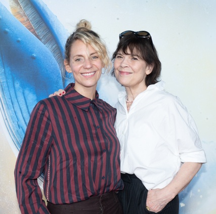 Anne Dorval, Ludivine Reding et Léane Labrèche-Dor réunies sur le tapis rouge de Vincent et la prophétie des mers