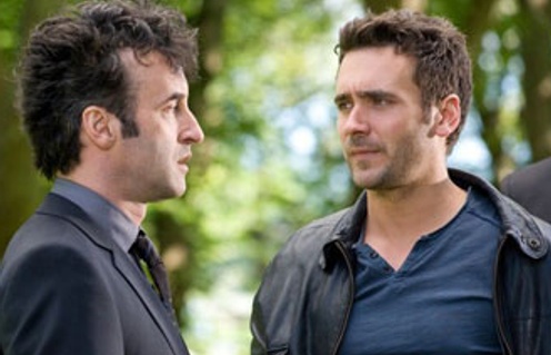 Don McKellar (à gauche) et Allan Hawco dans Republic of Doyle