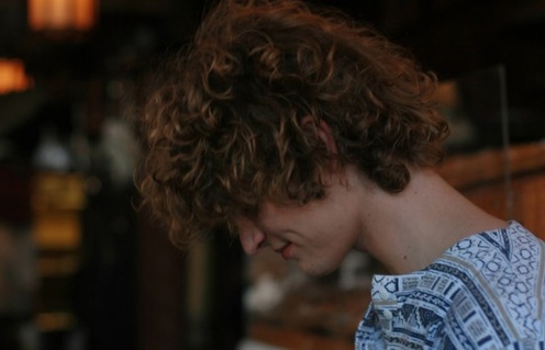 Niels Schneider dans Les amours imaginaires