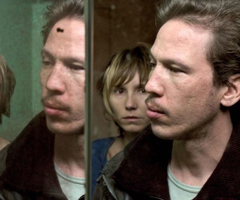 Une scène du film Qu'un seul tienne et les autres suivront