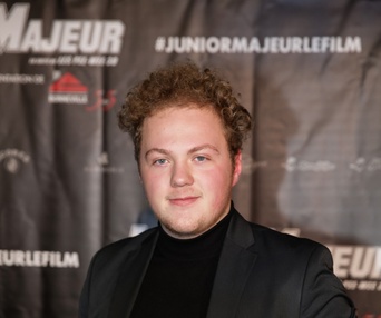 Sur le tapis rouge du film Junior majeur