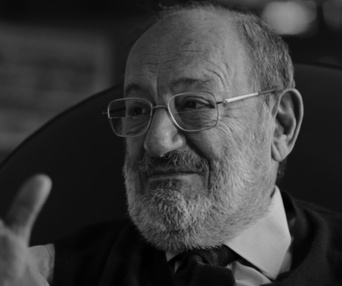 Une scène du film Umberto Eco: La bibliothèque du monde