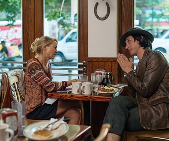 Une scène du film While We're Young