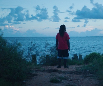 Une scène du film Descendant