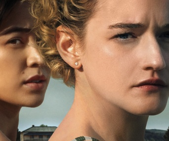 Affiche du film The Royal Hotel