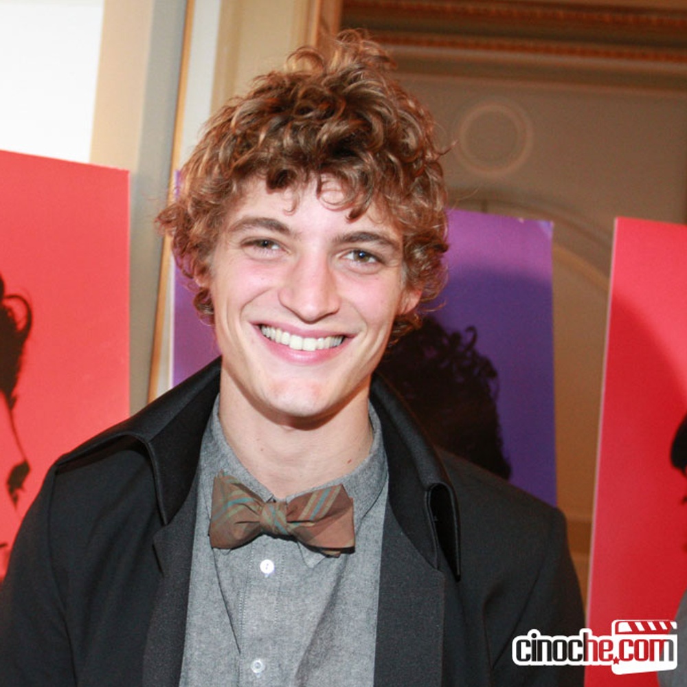 Sur le tapis rouge du film Les amours imaginaires