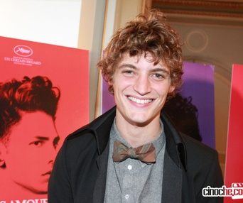 Sur le tapis rouge du film Les amours imaginaires