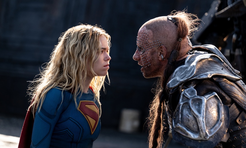 Supergirl rate son envol, Histoire de jouets 5 résiste