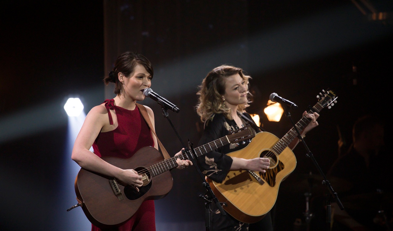 Les Soeurs Boulay rendent hommage à Éric Lapointe et c'est magnifique