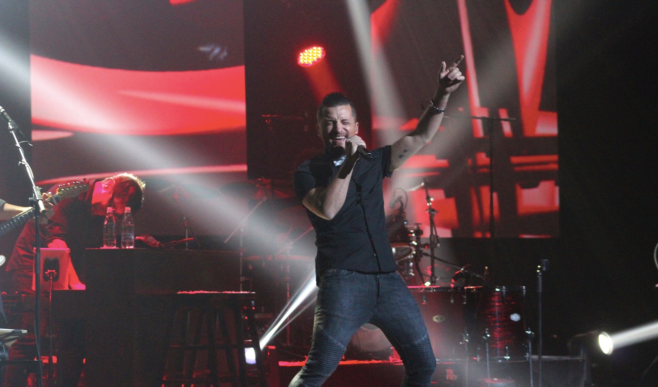D'anciens candidats de La voix en première partie de Marc Dupré au Centre Bell