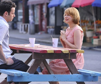 Une scène du film Take This Waltz