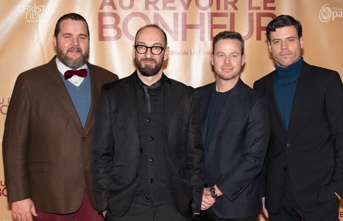 Sur le tapis rouge du film Au revoir le bonheur