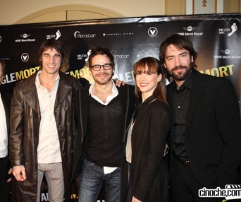 Sur le tapis rouge de Angle mort