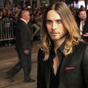Jared Leto sur le tapis rouge de Dallas Buyers Club