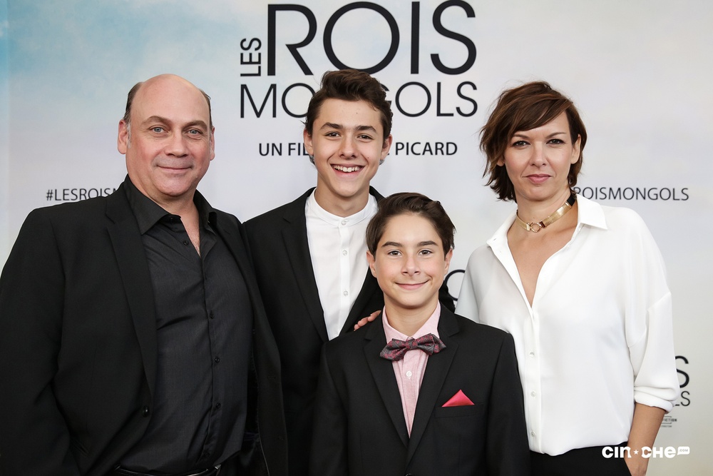 Sur le tapis rouge du film Les rois mongols
