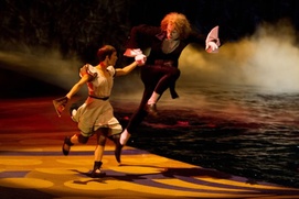 Une scène du film Cirque du Soleil: Worlds Away